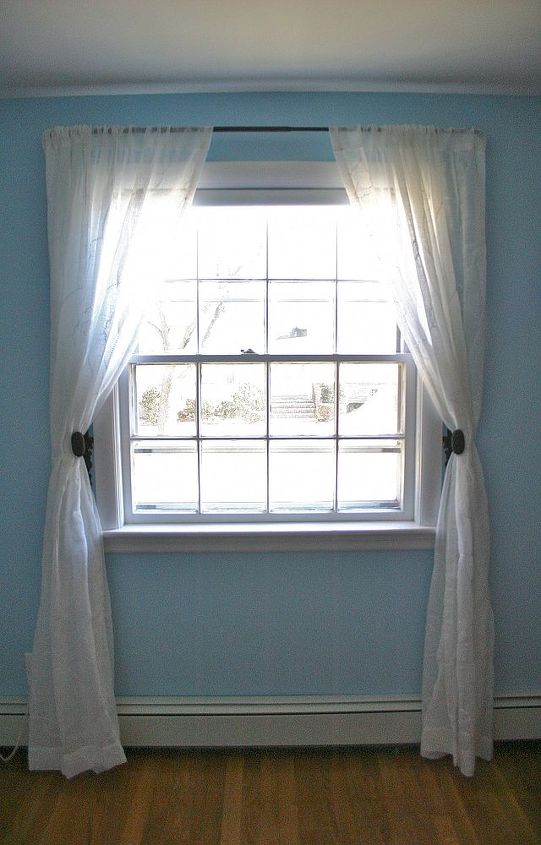 vintage doorknob tiebacks for a simple window treatment, home decor, window treatments