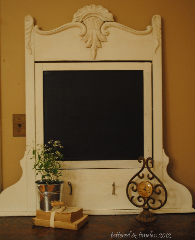 transforming old mirror frames, chalk paint, chalkboard paint, painting, repurposing upcycling