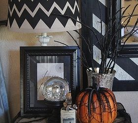 diay chevron shade, crafts, painting, repurposing upcycling, Perfect for this Halloween vignette