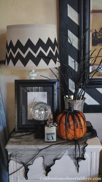 diay chevron shade, crafts, painting, repurposing upcycling, Perfect for this Halloween vignette