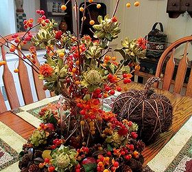 autumn garden accents inside and out, flowers, gardening, seasonal holiday d cor, thanksgiving decorations, Fall centerpiece