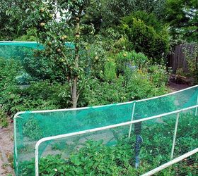 hans pardoel gardens, gardening, Part of this terraced garden has a veggiegarden