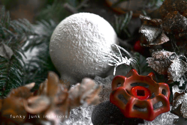 one very rusty christmas centrepiece, crafts, painting, seasonal holiday decor, Did you know spray snow on ornaments creates a snowball Me neither