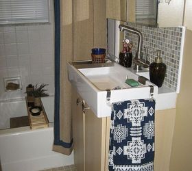 second bathroom redo, bathroom ideas, home decor, Changed the accessories to faux tortoise glass I paid 5 00 for the backsplash glass tile janisselarsson com