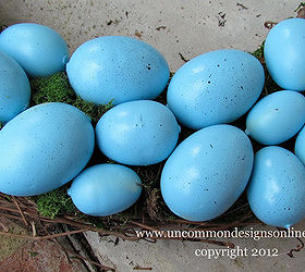 how to make a faux robin s egg blue wreath itching4spring, crafts, easter decorations, seasonal holiday decor, wreaths, Little details like speckling your eggs make a huge impact on the finished product