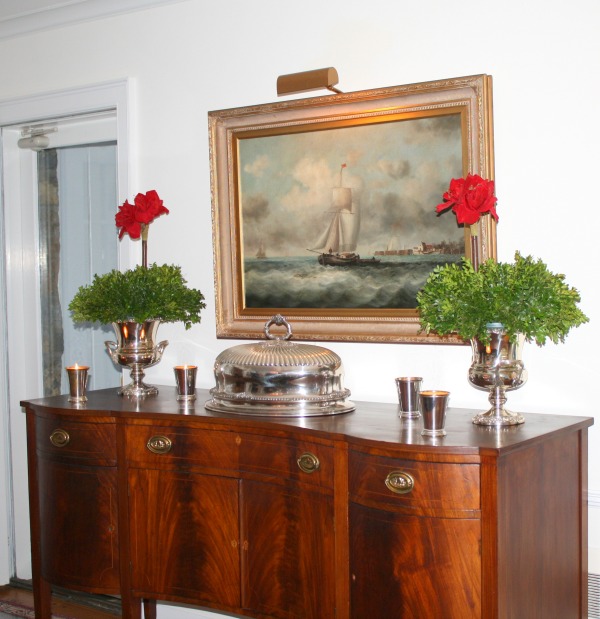 a holiday home tour, christmas decorations, seasonal holiday decor, Beautiful boxwood arrangements in the dining room