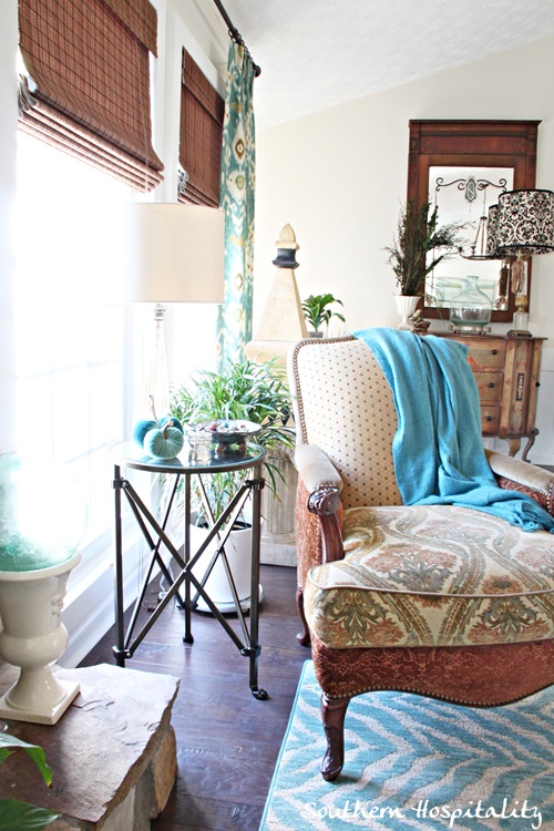 adding blues to the living room, home decor, living room ideas