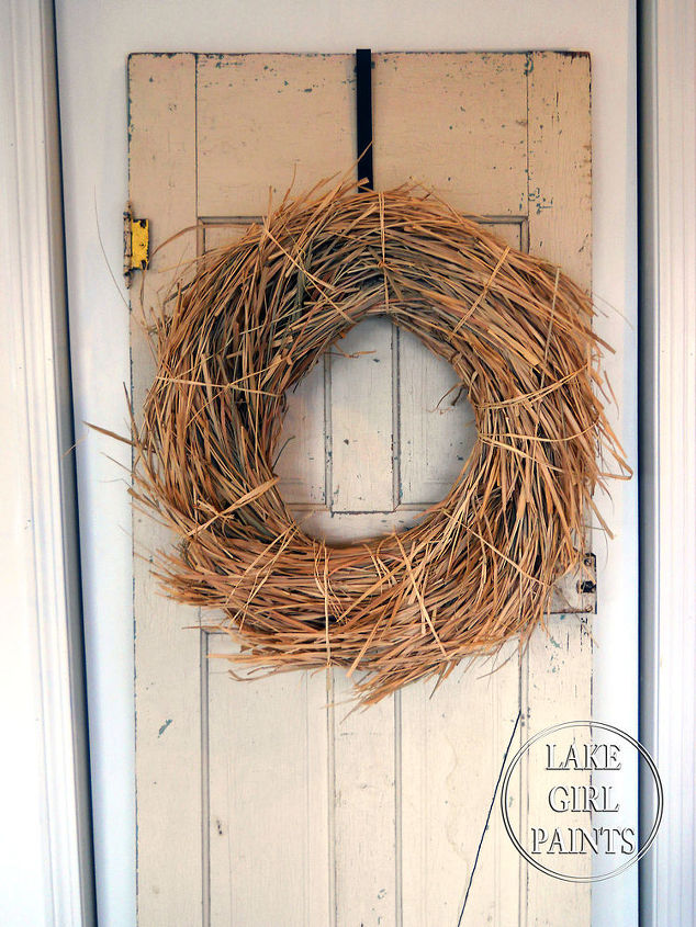 dried winter grass wreath, crafts, home decor, seasonal holiday decor, wreaths