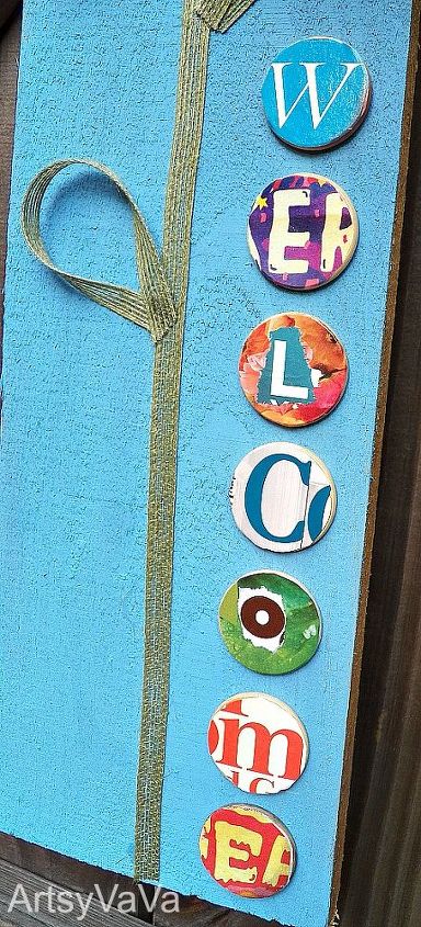 welcome sign using a fence picket, crafts, repurposing upcycling