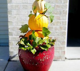 stacked ombre pumpkin topiary, curb appeal, seasonal holiday decor, The pumpkins make a big impact even from far away