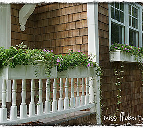 windowboxes, curb appeal, gardening, windows, I like how the variegated vinca hangs down