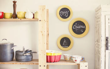 Decorating with upcycled chalkboard plates!