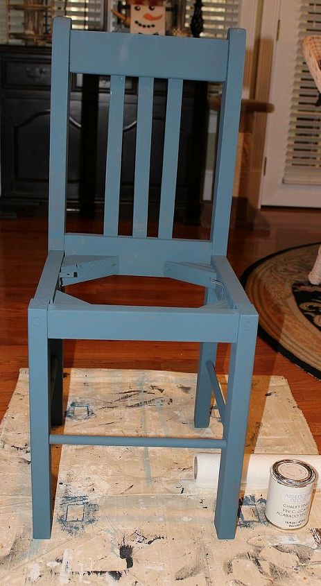 resgate na estrada uma atualizao da cadeira, Depois de limp lo pintei o de azul Aubusson