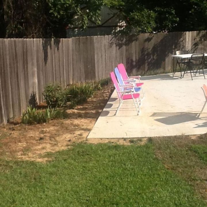 q need help to design new 20 ft arc patio in corner of backyard, landscape, outdoor living, patio, Left side of arc 20 ft long and 6ft to fence for flowers or shrubs I live zone 8