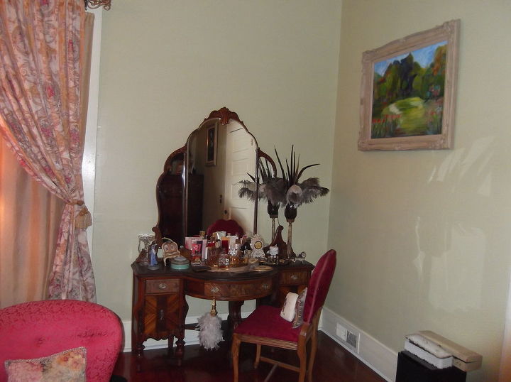 the vintage bedroom, bedroom ideas, hardwood floors, home decor