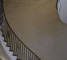 faux finish in rotunda with dome, Walls completed with an Old World finish and Dome in Metallic gold
