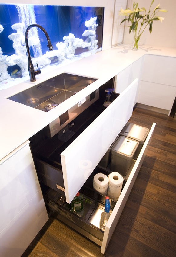 cozinha moderna com aqurio por darren morgan