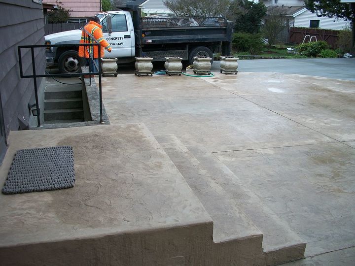 concrete stamp with broom finishing in some areas, concrete masonry, here is a another look at our project