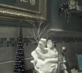 Holiday Sparkle in a Christmas Bathroom