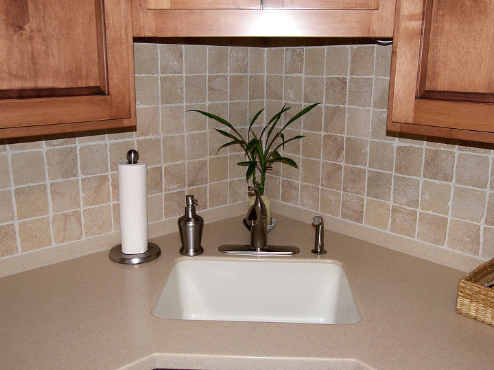 undermount sinks in laminate tops, countertops, kitchen design, This one is actually in a HiMacs solid surface top