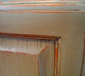 painting my kitchen island with annie sloan chalk paint, Close up I let the glaze settle in the grooves and it also hides any roller marks from the lacquer