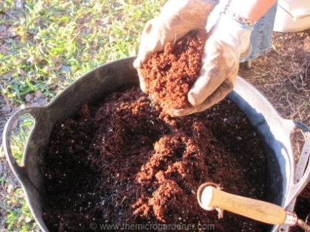 6 tips for abundant edible container gardens, container gardening, gardening, Your potting mix or growing media should retain moisture for healthy plants I use coir peat coconut fibre which is a low cost sustainable resource