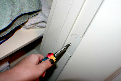 bathroom closet conundrum and fix, cleaning tips, closet, Removing the door