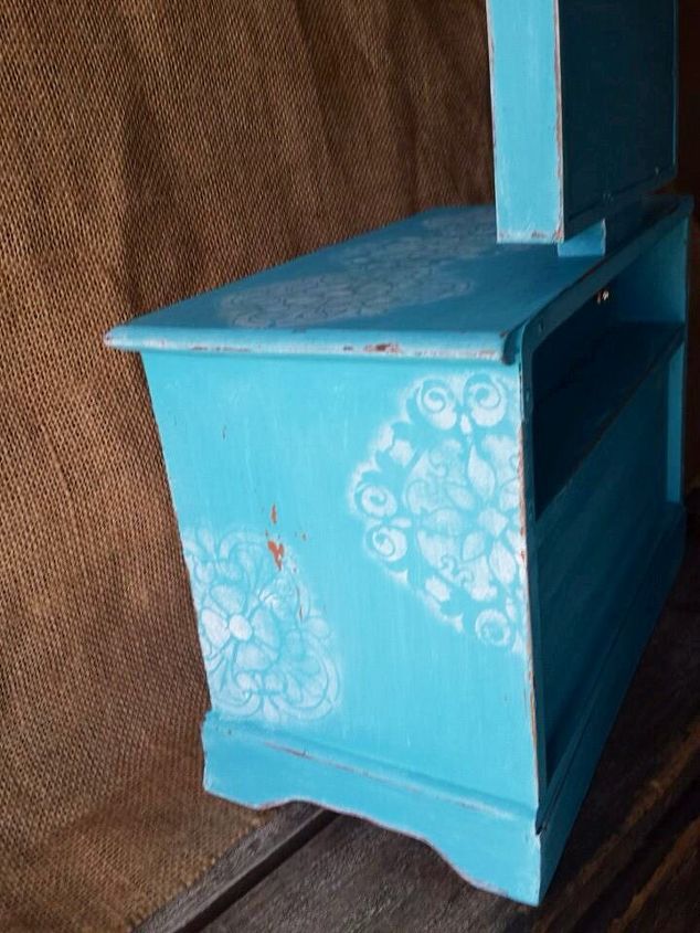 vintage dresser style jewelry box, chalk paint, crafts, painted furniture, repurposing upcycling
