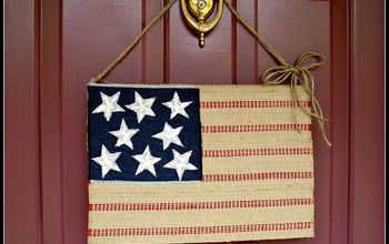  Quer uma decoração patriótica rápida para sua porta para o dia 4?