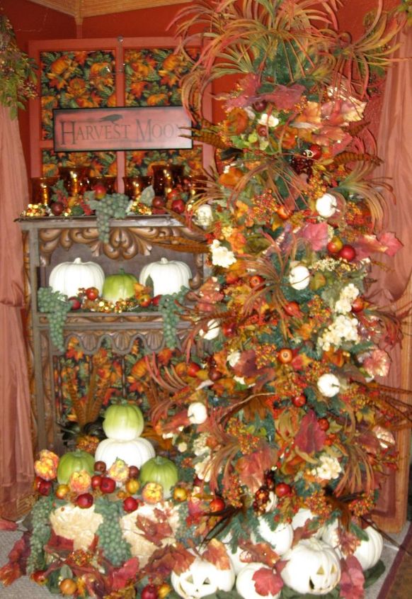 fall decorating, christmas decorations, halloween decorations, seasonal holiday d cor, Autumn tree with old wooden door using material instead of screen behind the bookcase