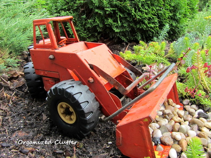 a new toy for my succulent garden, flowers, gardening, repurposing upcycling, succulents, It s a repainted Tonka metal front end loader