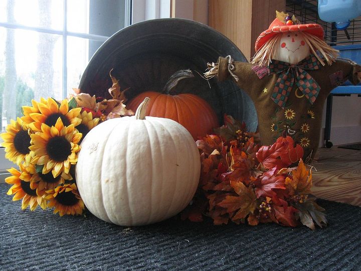 quick thanksgiving centerpiece fall floor decoration, seasonal holiday d cor, thanksgiving decorations