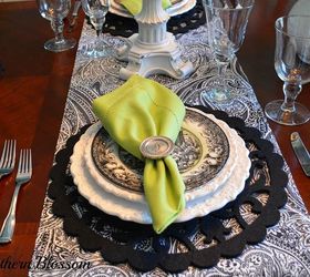 last tablescape before fall, home decor, Black and white with accents of green