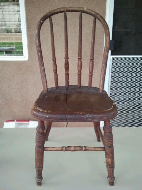cute little chairs, painted furniture, This lil guy had been painted brown and was a little beat up