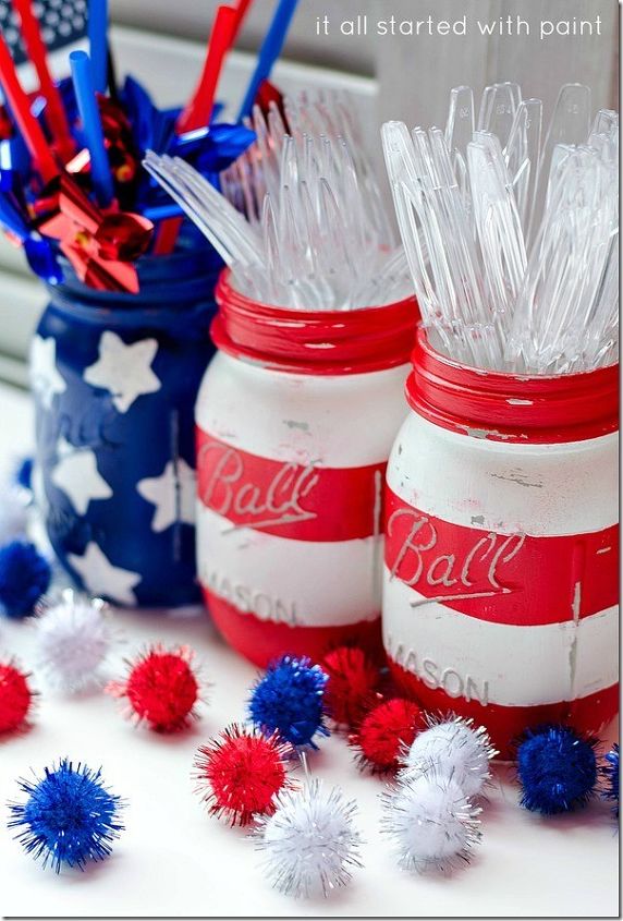 4 minute 4th of july decorations, patriotic decor ideas, seasonal holiday d cor, Use painter s tape and star stencils to create a makeshift American flag from mason jars