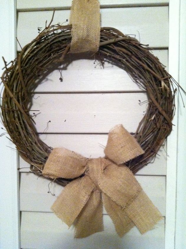 i m a little bit country, home decor, repurposing upcycling, A simple grapevine wreath with added burlap ribbon gives charm and simplicity to any country style