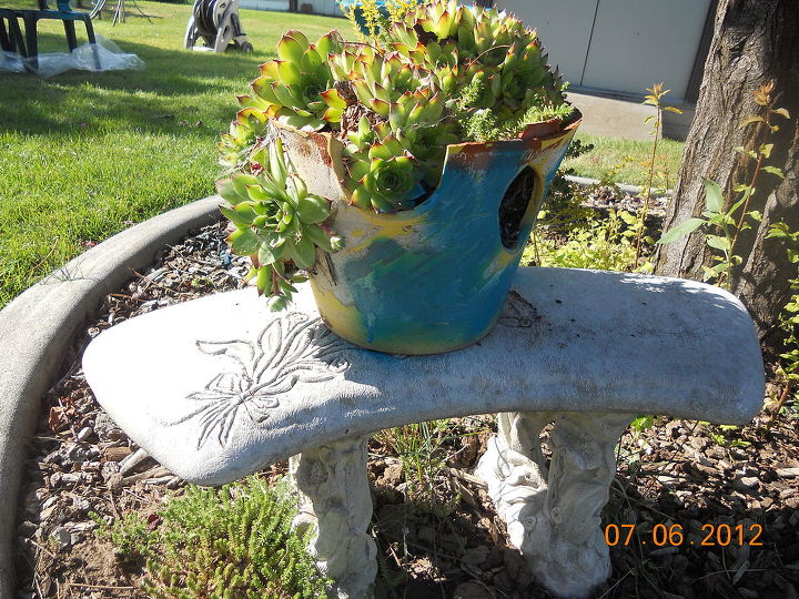 q my project with blue paint the i dont care howit turns out attitude, outdoor living, painting, And a swoosh for the broken strawplanter too hahah Going crazy here