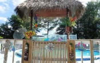 I built this for Inna two years ago (Tiki Hut) and gate to the pool