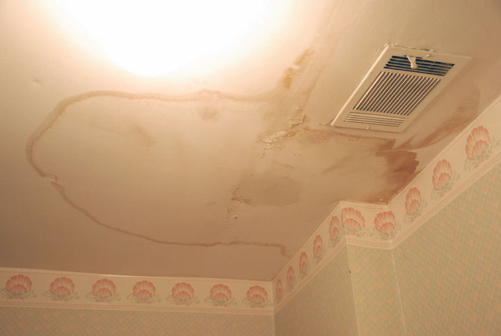 i have a bathroom ceiling that is discolored from water that leaked through from, bathroom ideas, painting, Need Ceiling Paint Recommendation