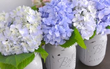 Super Easy Painted Mason Jars With Flowers