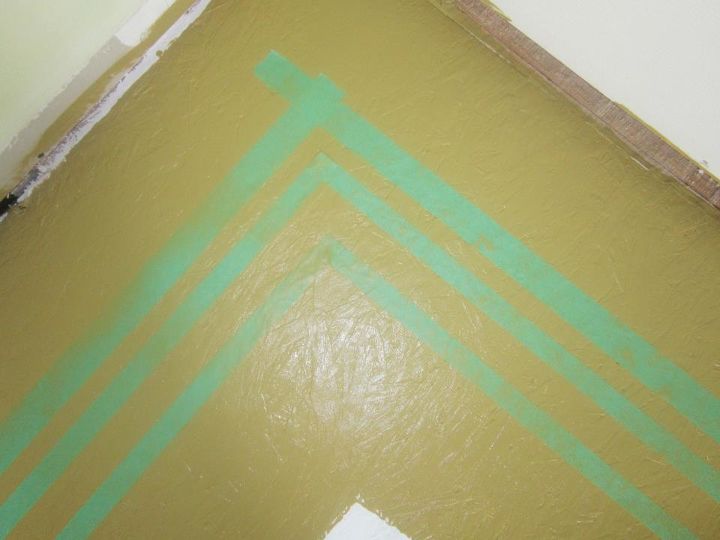 piso pintado, Esta foto mostra a fita ao redor do aro e a fita do aro interno j removida