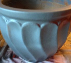 q help or suggestions on ceramic pot, crafts, painting, repurposing upcycling, primed