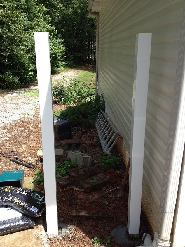 limpieza del patio lateral, Despu s de que el hormig n se secara cubrimos los postes con nuestras cubiertas de vinilo para postes
