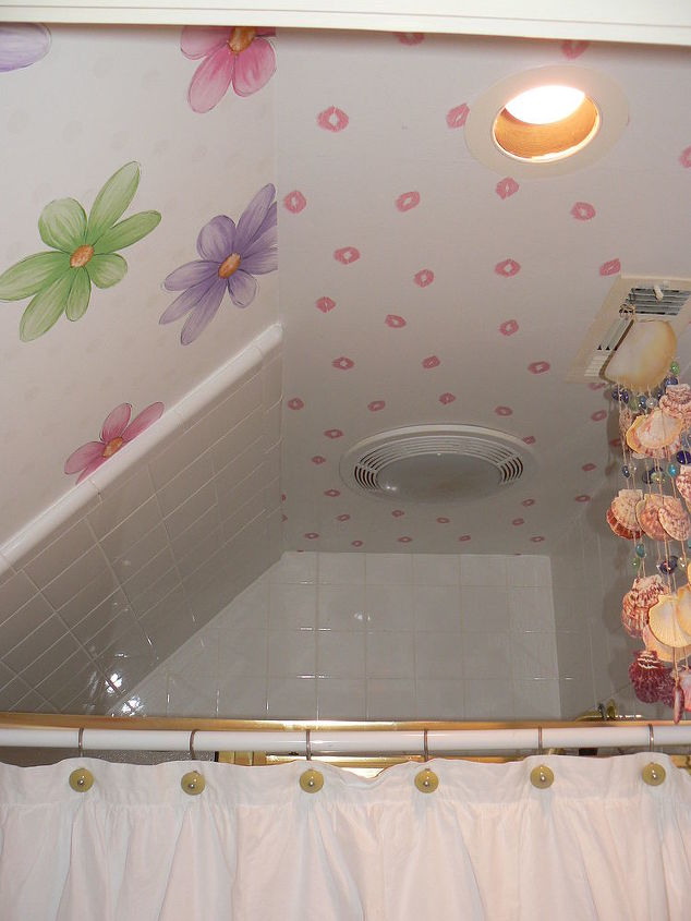make a small girls shower fun by using wallpaper it is fast amp inexpensive, bathroom ideas, home decor, wall decor, Kisses on the ceiling