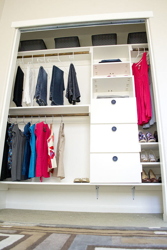 diy closet kit for under 50, closet, organizing, shelving ideas, storage ideas, Full picture of DIY Closet note extra storage on top shelf with bins