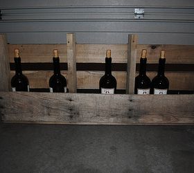 Old pallet = new wine rack!
