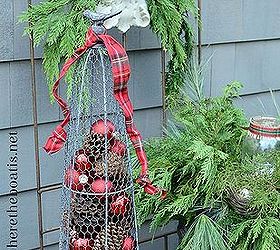 potting shed christmas, christmas decorations, gardening, seasonal holiday decor