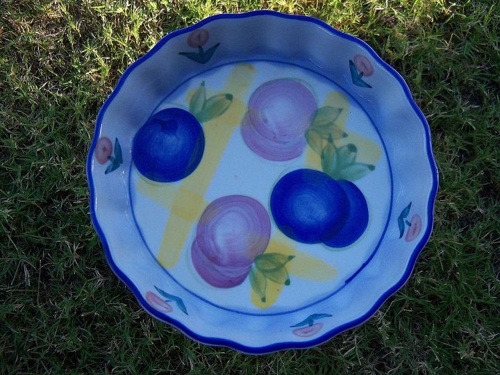 ceramic pan bird bath, crafts, outdoor living, Pie plate