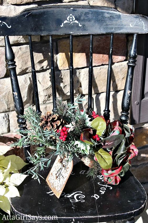 christmas comes to the front porch, porches, seasonal holiday decor, wreaths