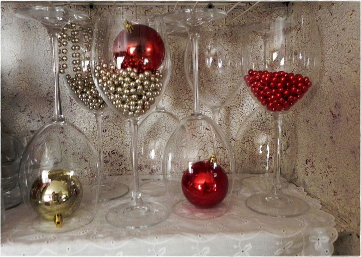 christmas decor, christmas decorations, crafts, mason jars, seasonal holiday decor, wine glasses with touches of Christmas